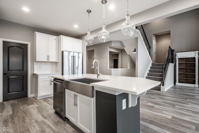 5573 Pecan Court, Noblesville, IN 46062