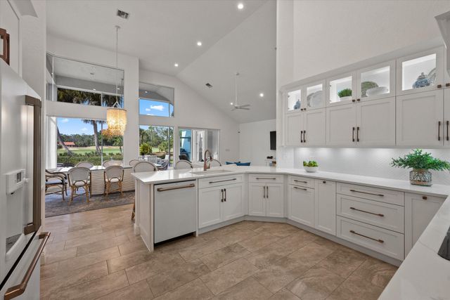 1362 Breakers West Boulevard, West Palm Beach, FL 33411