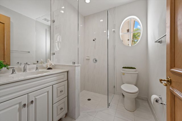 1362 Breakers West Boulevard, West Palm Beach, FL 33411