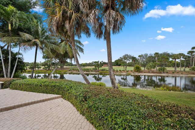 1362 Breakers West Boulevard, West Palm Beach, FL 33411