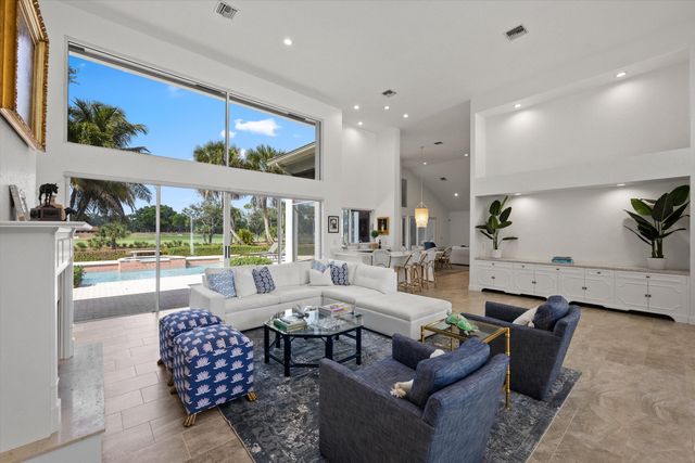 1362 Breakers West Boulevard, West Palm Beach, FL 33411