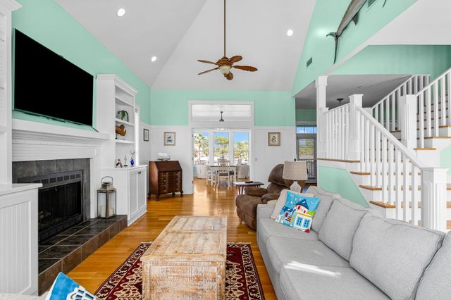 921 Lighthouse Lagoon Court, Panama City Beach, FL 32407