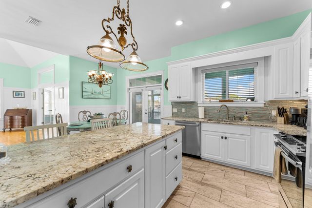 921 Lighthouse Lagoon Court, Panama City Beach, FL 32407