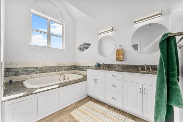 921 Lighthouse Lagoon Court, Panama City Beach, FL 32407