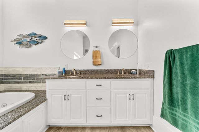 921 Lighthouse Lagoon Court, Panama City Beach, FL 32407
