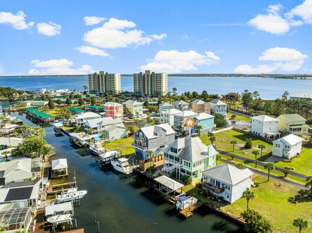 921 Lighthouse Lagoon Court, Panama City Beach, FL 32407