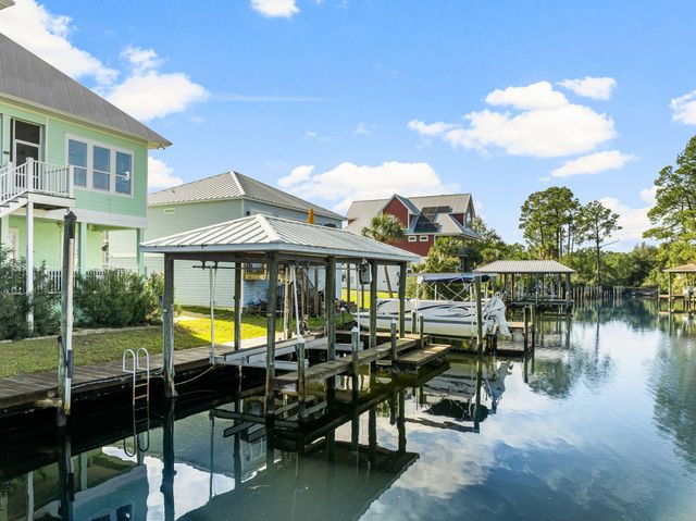921 Lighthouse Lagoon Court, Panama City Beach, FL 32407