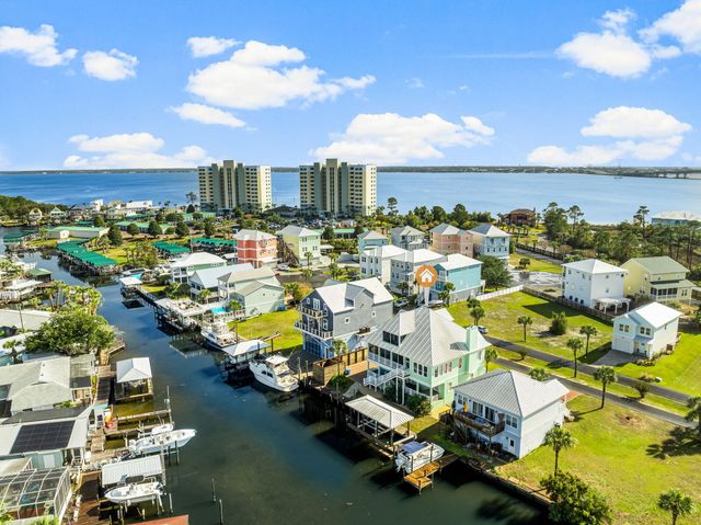 921 Lighthouse Lagoon Court, Panama City Beach, FL 32407