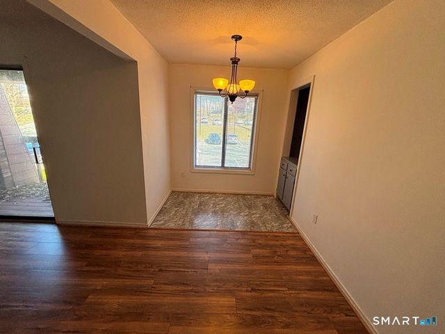 35 Woodsedge Drive 3C, Newington, CT 06111