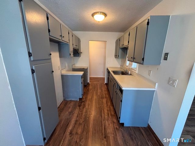 35 Woodsedge Drive 3C, Newington, CT 06111