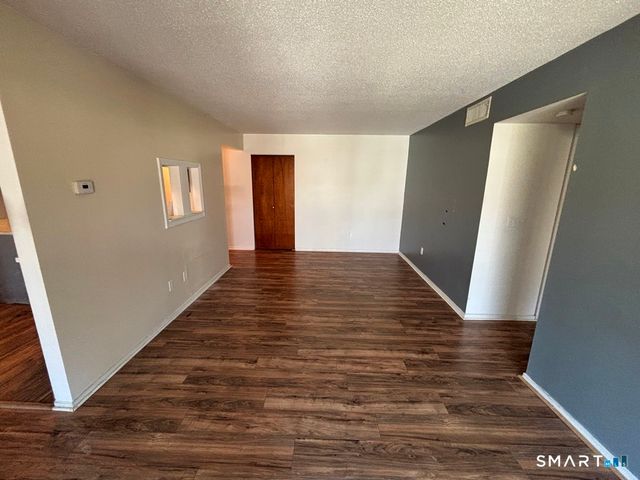 35 Woodsedge Drive 3C, Newington, CT 06111