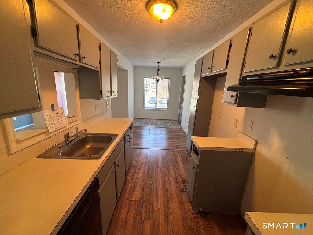 35 Woodsedge Drive 3C, Newington, CT 06111