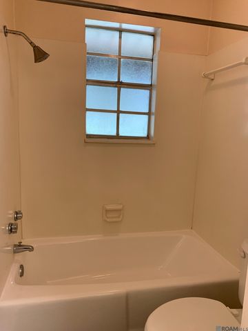 40111 La Rochelle Rd, Prairieville, LA 70769