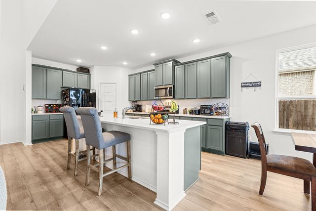 4031 Grotto Drive, Royse City, TX 75189