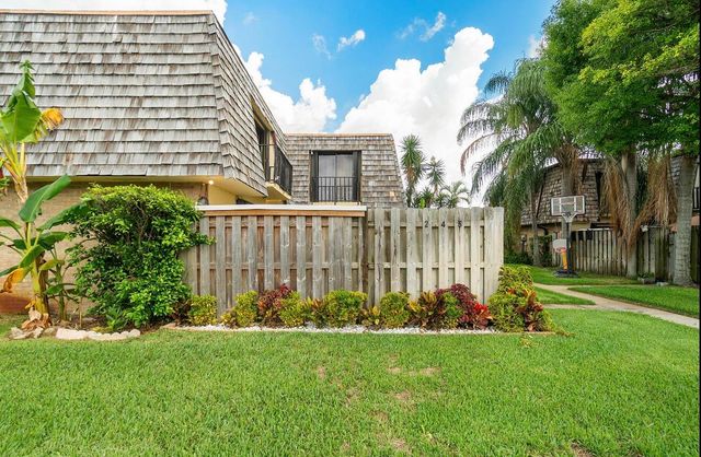 245 Woodland Road, Palm Springs, FL 33461