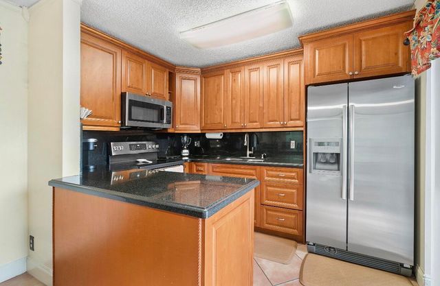 245 Woodland Road, Palm Springs, FL 33461