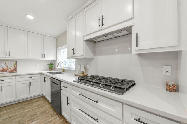 19523 Gamble Oak Drive, Humble, TX 77346