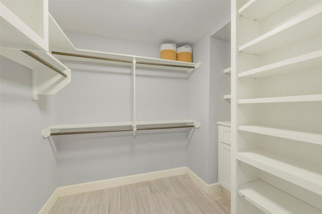 19523 Gamble Oak Drive, Humble, TX 77346