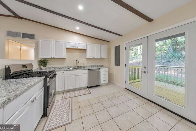 2518 Carolyn Drive SE, Smyrna, GA 30080
