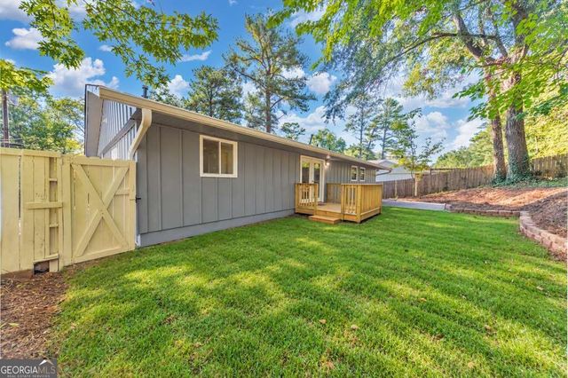 2518 Carolyn Drive SE, Smyrna, GA 30080