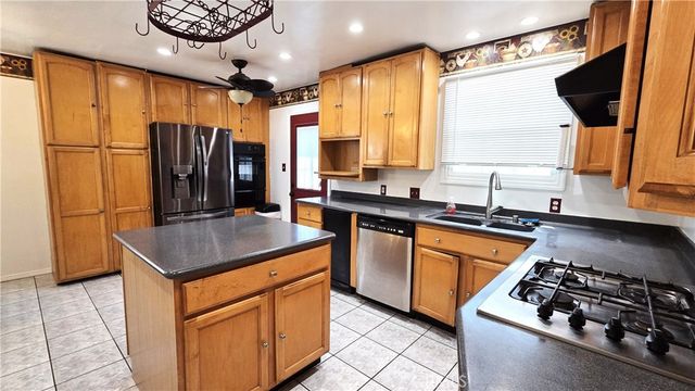 5955 Hazelbrook Avenue, Lakewood, CA 90712