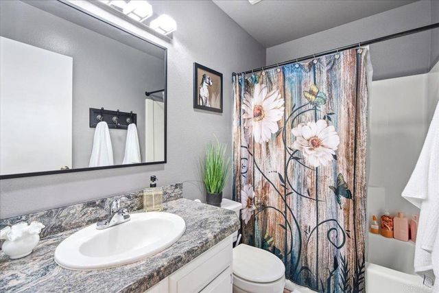 329 Calle Adela, San Marcos, CA 92069
