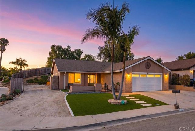 329 Calle Adela, San Marcos, CA 92069