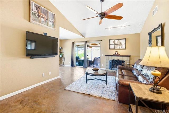 329 Calle Adela, San Marcos, CA 92069