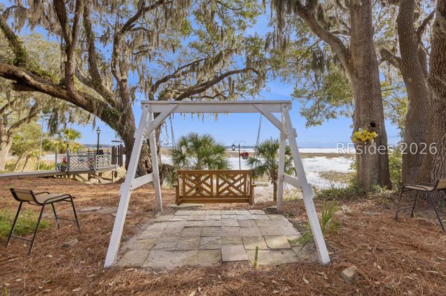 23 Hayfield Rd, Bluffton, SC 29909