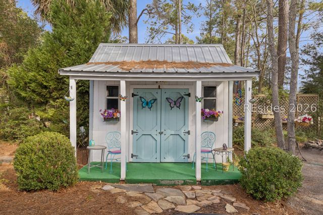 23 Hayfield Rd, Bluffton, SC 29909