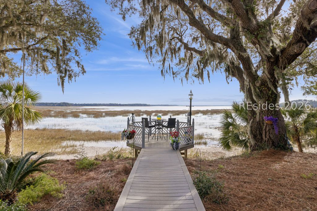 23 Hayfield Rd, Bluffton, SC 29909
