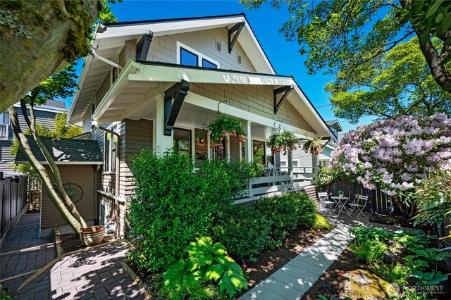 5207 Wallingford Avenue N, Seattle, WA 98103