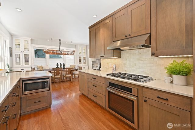 5207 Wallingford Avenue N, Seattle, WA 98103