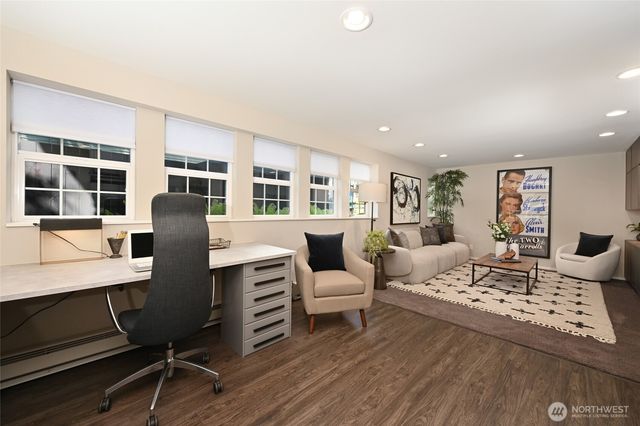 5207 Wallingford Avenue N, Seattle, WA 98103