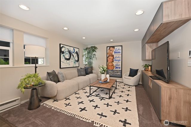 5207 Wallingford Avenue N, Seattle, WA 98103