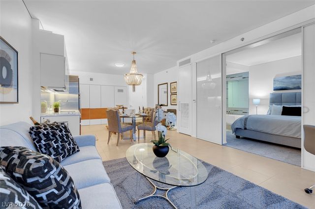 3722 Las Vegas Boulevard 1104, Las Vegas, NV 89158