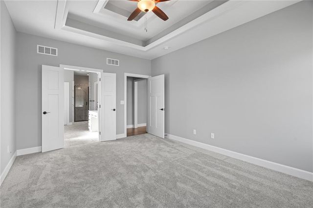 10205 N Winchester Avenue, Kansas City, MO 64156