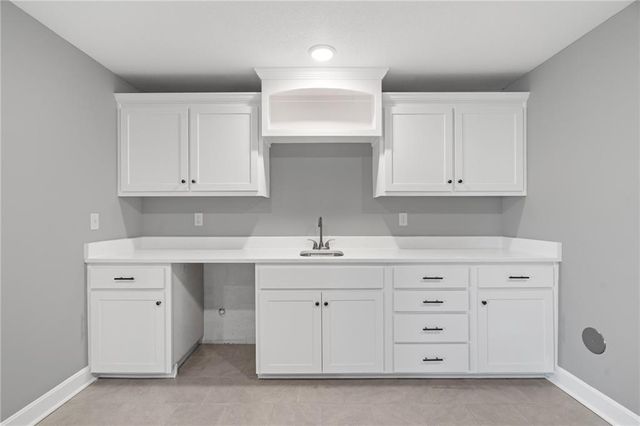 10205 N Winchester Avenue, Kansas City, MO 64156