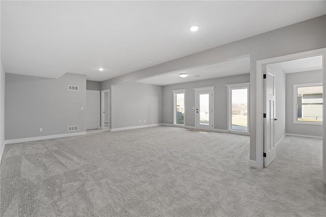 10205 N Winchester Avenue, Kansas City, MO 64156