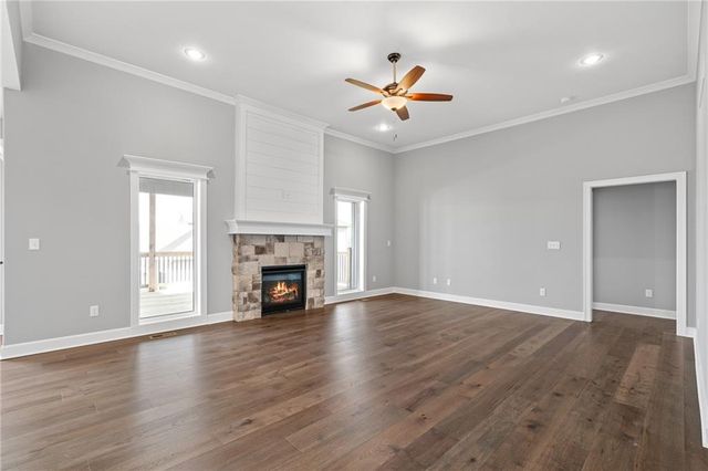 10205 N Winchester Avenue, Kansas City, MO 64156