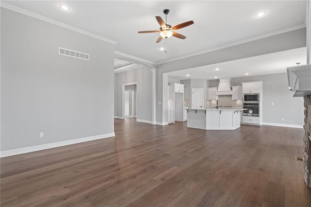 10205 N Winchester Avenue, Kansas City, MO 64156