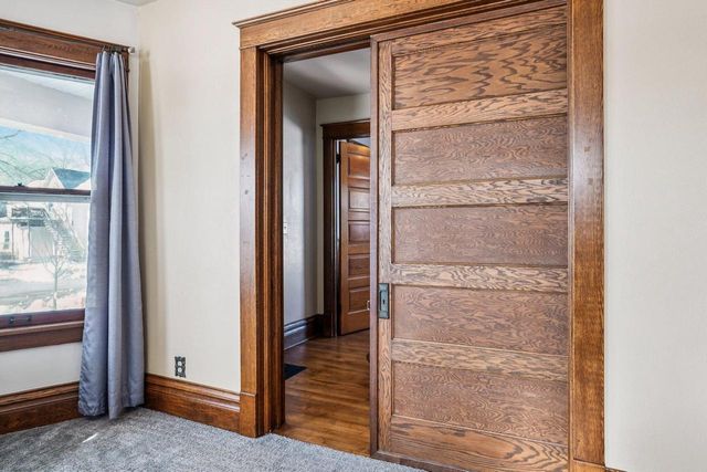 426 E Pleasant STREET, Oconomowoc, WI 53066