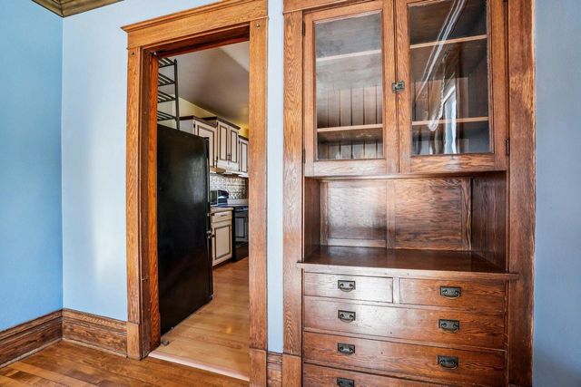 426 E Pleasant STREET, Oconomowoc, WI 53066