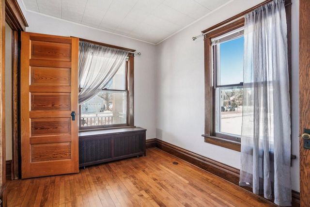 426 E Pleasant STREET, Oconomowoc, WI 53066