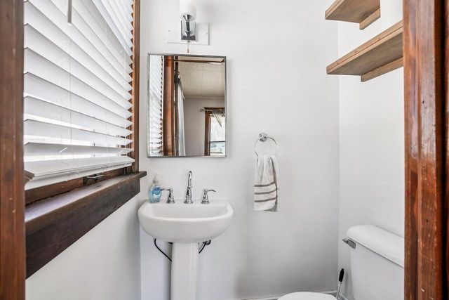 426 E Pleasant STREET, Oconomowoc, WI 53066