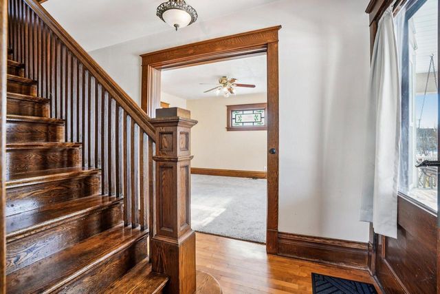 426 E Pleasant STREET, Oconomowoc, WI 53066