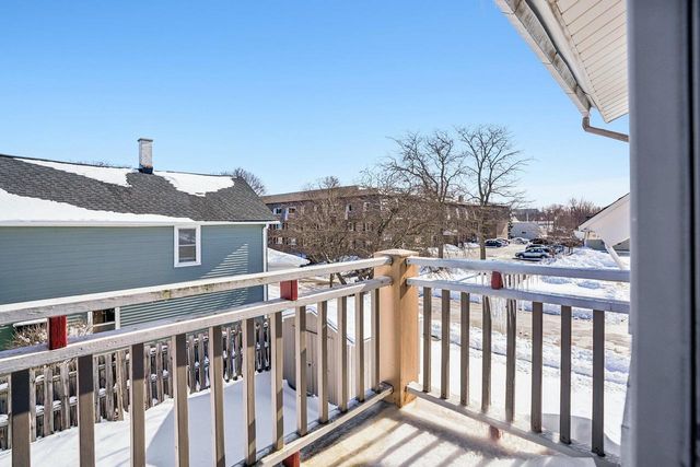 426 E Pleasant STREET, Oconomowoc, WI 53066