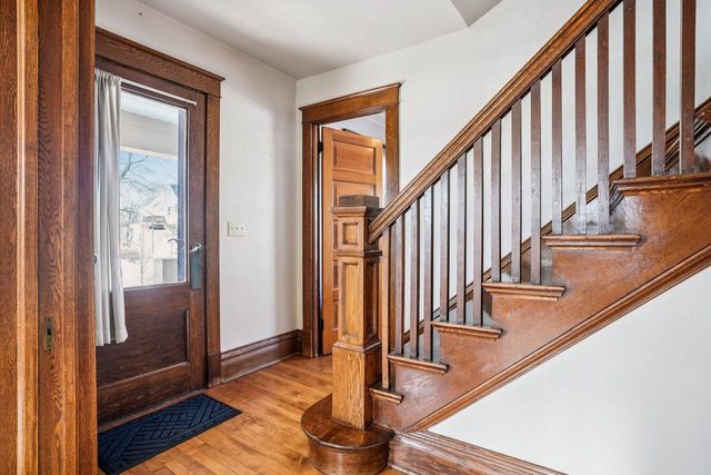 426 E Pleasant STREET, Oconomowoc, WI 53066