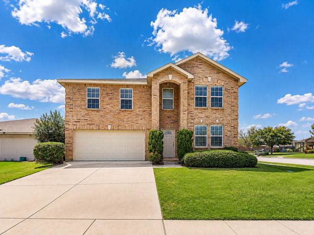 4029 Thoroughbred Trail, Fort Worth, TX 76123