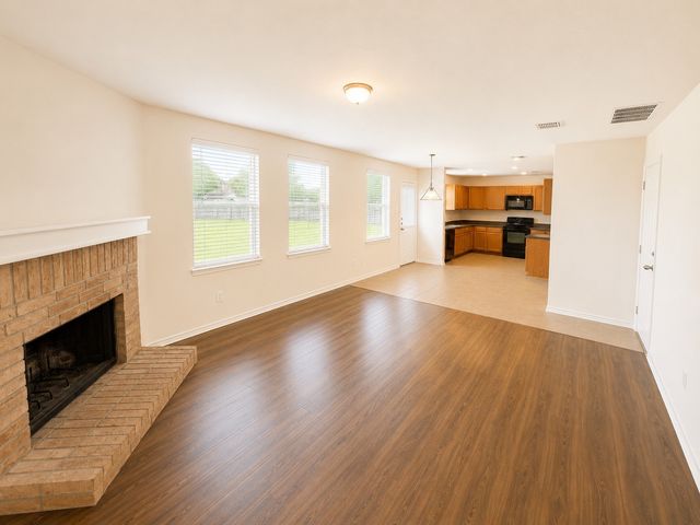 4029 Thoroughbred Trail, Fort Worth, TX 76123